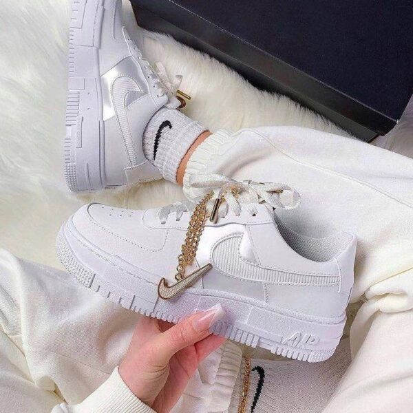Nike Air Force Pixel سنسال