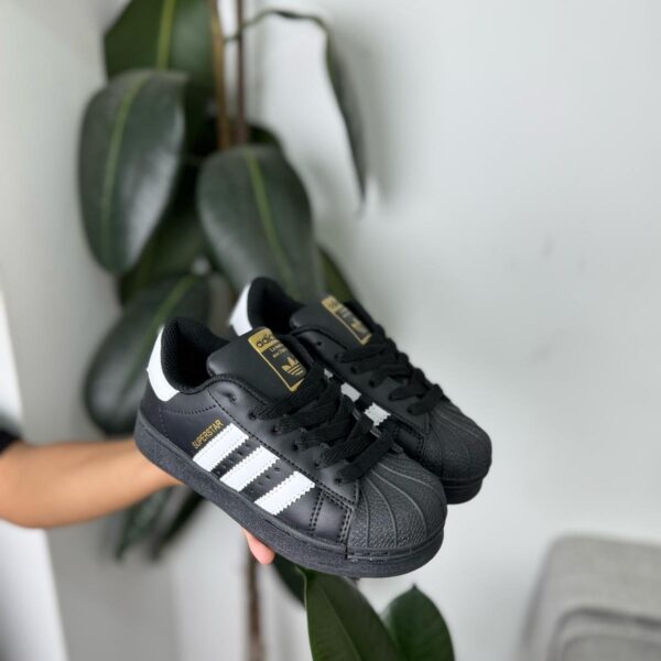 .adidas Superstar
