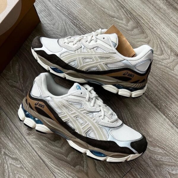 ASICS NYC beige