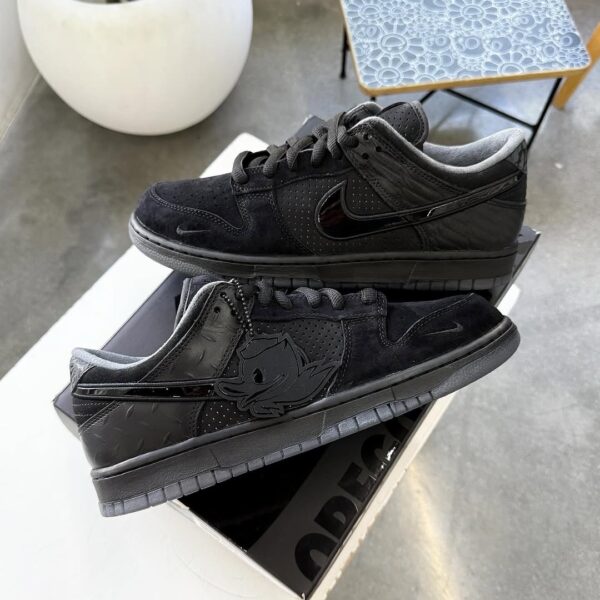Nike Sb dunk University of Oregon Black