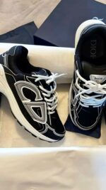 Christian Dior B30 - Image 2