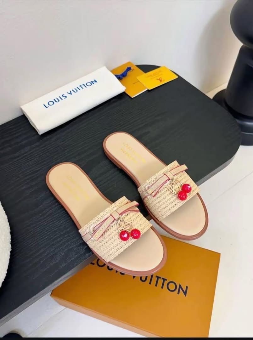 IMG-20260503-WA0073-1.jpg Louis Vuitton🍒 - الصورة 1