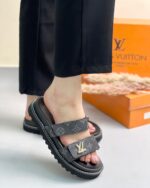 ⁦Louis Vuitton Slipper⁩ - الصورة ⁦2⁩