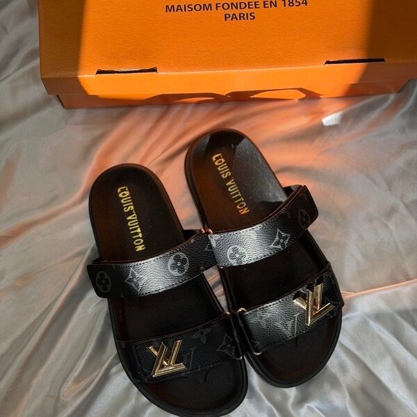 Louis Vuitton Slipper