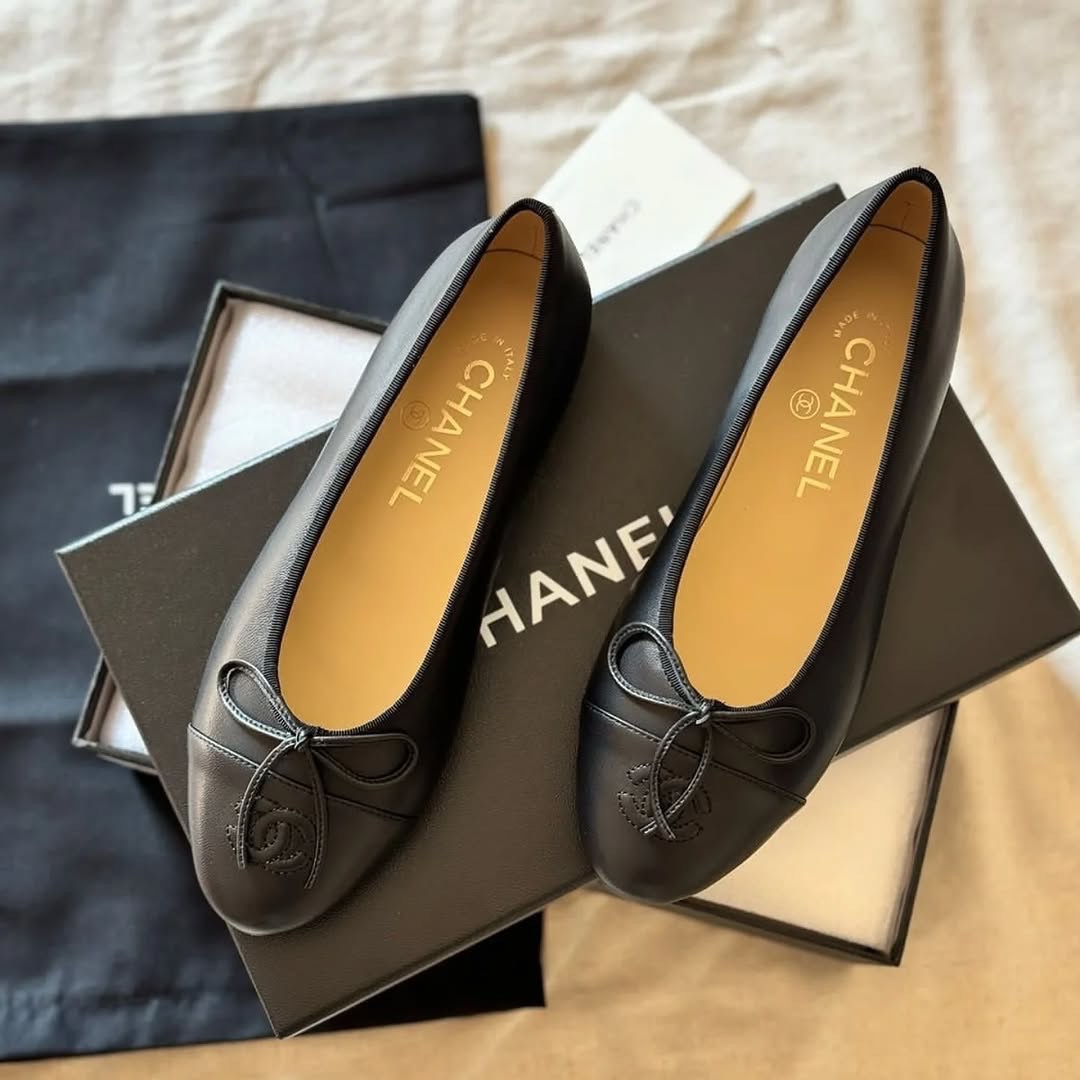 Panda-in-1771663130066-1.jpg Chanel Ballet Flat - الصورة 1