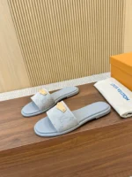 ⁦Louis Vuitton Lily Flat Mule Slipper⁩ - الصورة ⁦2⁩