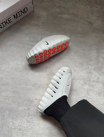 Nike Mind 001