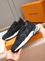 ⁦Louis Vuitton Runner Tatic⁩ - الصورة ⁦2⁩