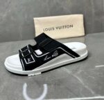⁦Louis Vuitton men's slippers⁩ - الصورة ⁦2⁩