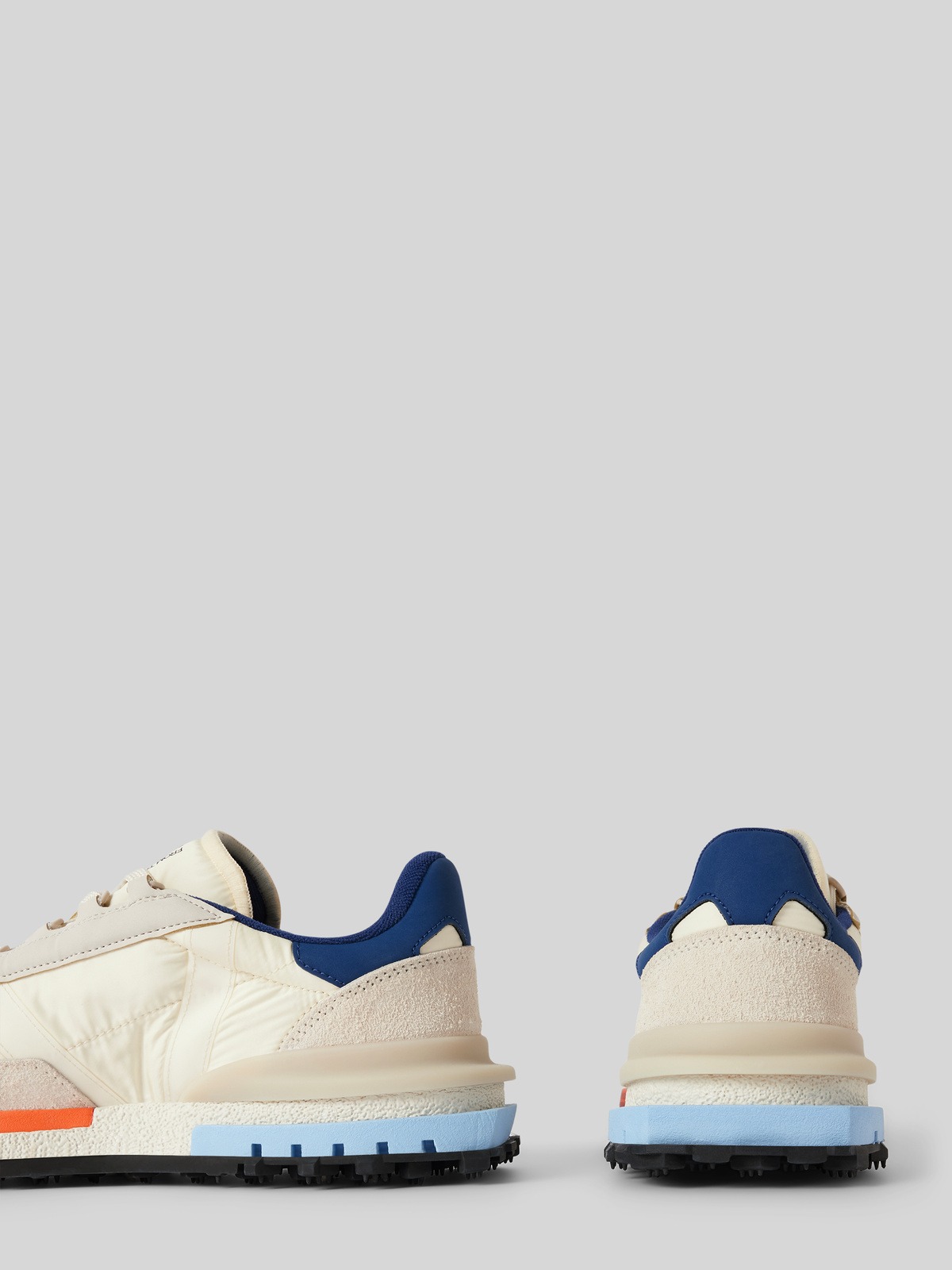 15384153-b6b3-48b0-b5f4-81c50c4320af-1.jpg lacoste - الصورة 1