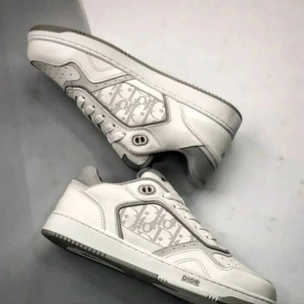 Christian Dior B27